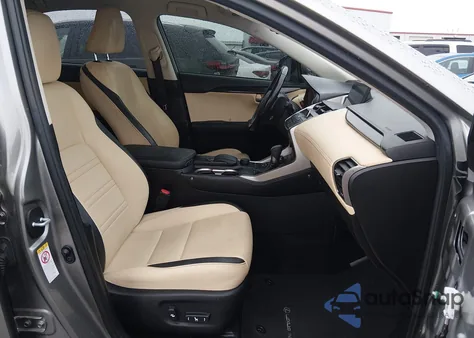 2017 Lexus Nx 200T z USA, uszkodzony, nr VIN JTJYARBZ7H2072830